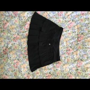 🌷Lululemon Pace setter walking/tennis skort🌷